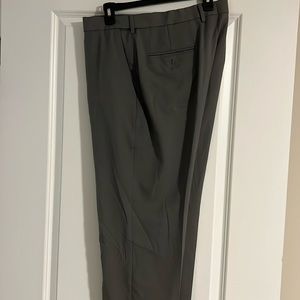 Haggar classic fit dress pant 36X30 light grey